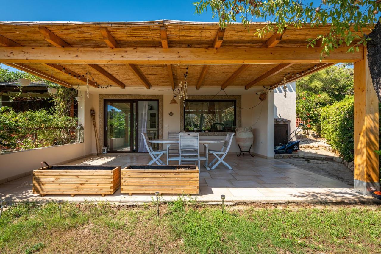 Casa Vacanza Il Bouganville Villasimius Exterior photo